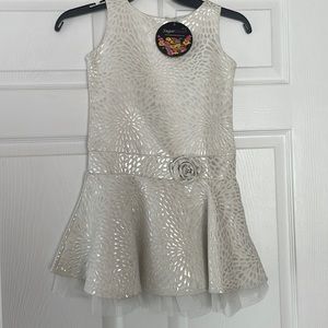 Girls dress